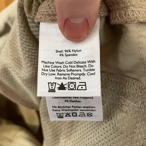 Eddie Bauer Khaki Horizon Shorts Size 12 - Picture 5 of 5